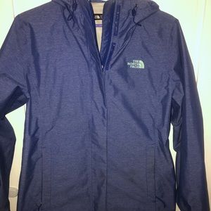 Women’s medium Northface rain jacket